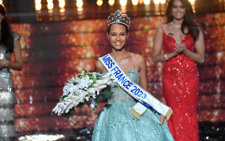 VIDEO | Miss Guadelupa, Indira Ampiot, a fost aleasă Miss Franţa 2023
