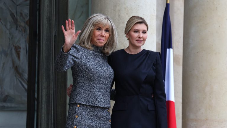Prima Doamnă a Ucrainei a fost primită de Brigitte Macron la Palatul Elysee