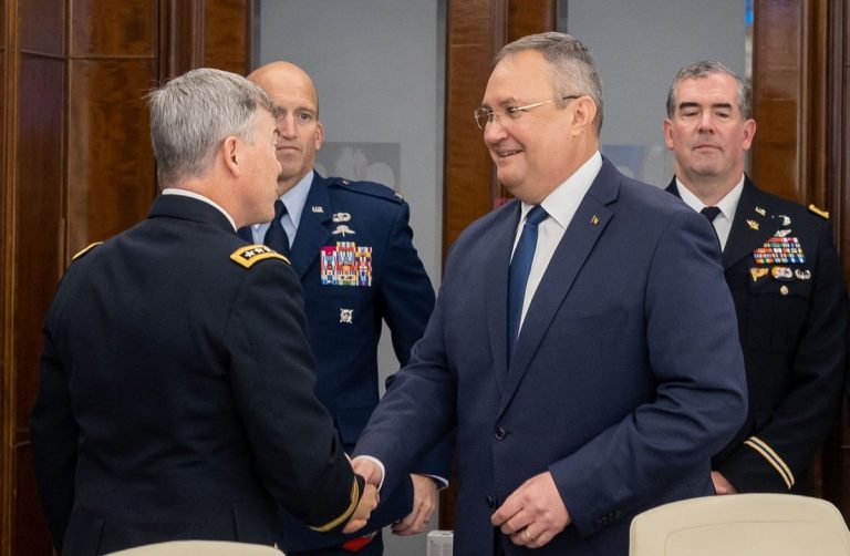 Comandantul US SOCOM, primit de Nicolae Ciucă. Șeful Guvernului a subliniat relevanţa prezenţei forţelor SUA în România