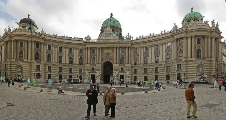 Presa austriacă trece în revistă ecourile diplomatice și economice îngrijorătoare ale blocării accesului României la Schengen