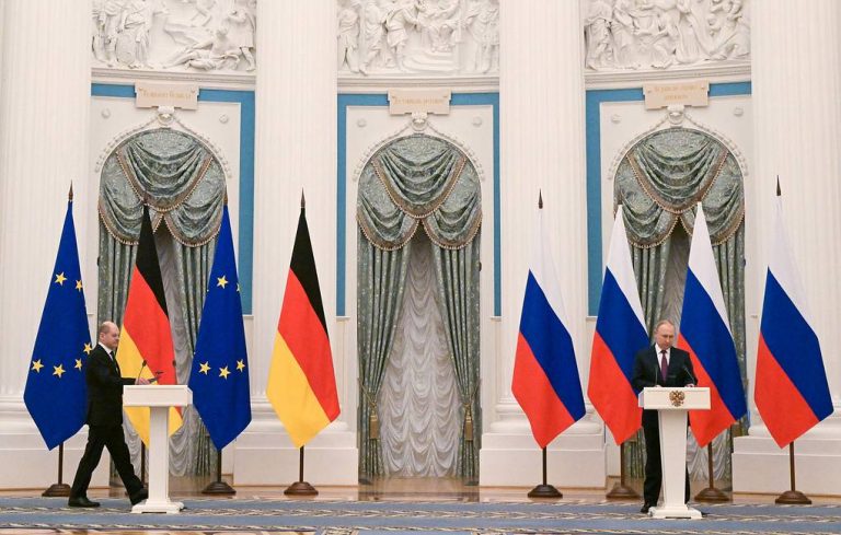 Scholz, despre Putin: „Voi continua să vorbesc cu el. El spune foarte clar că pentru el e vorba de a cuceri ceva”
