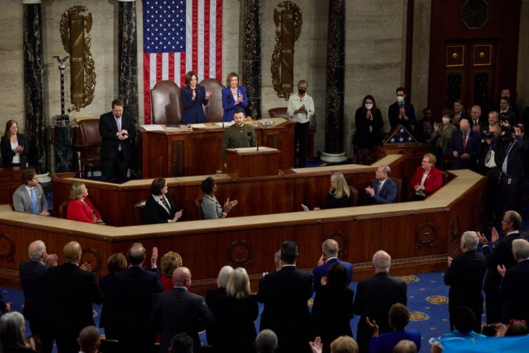 Ajutorul pentru Ucraina și Israel, blocat de republicani în Congres
