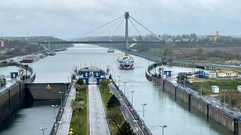 Guvernul a aprobat modernizarea Canalului Dunăre – Marea Neagră şi a Canalului Poarta Albă – Midia, Năvodari