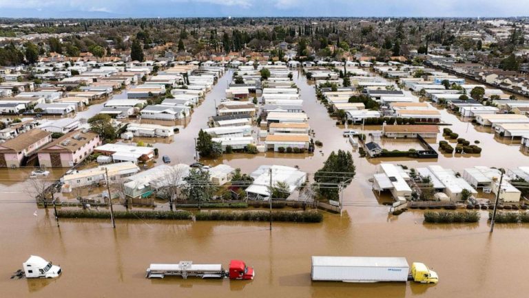 VIDEO | Stare de catastrofă majoră declarată de Joe Biden în California, din cauza precipitaţiilor