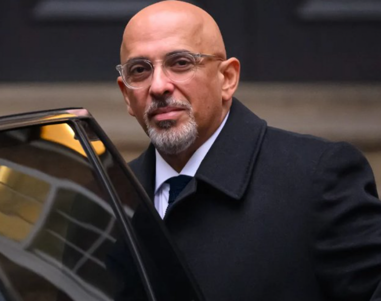 Marea Britanie | Premierul Rishi Sunak îl demite pe preşedintele Partidului Conservator din guvern