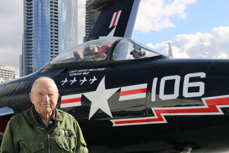 Un pilot american a doborât patru MiG-uri sovietice în 30 de minute. Secretul, dezvăluit după 50 de ani