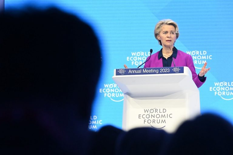 Forumul de la Davos | Von der Leyen: UE va continua să susţină Ucraina atât timp cât va fi necesar