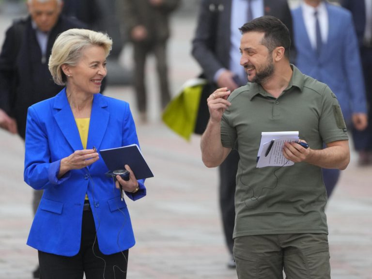 Volodimir Zelenski îi cere Ursulei von der Leyen să ridice restricţiile impuse importului de cereale ucrainene în ţările vecine, inclusiv în România