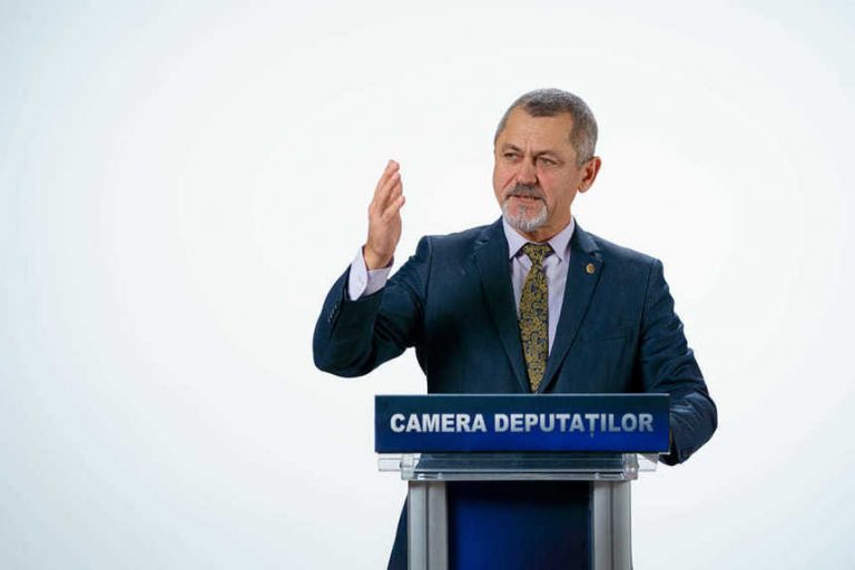 Exclus din AUR, deputatul Focșa vrea să rămână parlamentar și să dezbată violența domestică. Planul european de acțiune i se pare „presărat cu idei radicale”