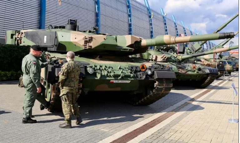 Doar 48 de tancuri Leopard 2 promise Ucrainei la reuniunea ministerială NATO. Borrell cere țărilor UE mai mult efort