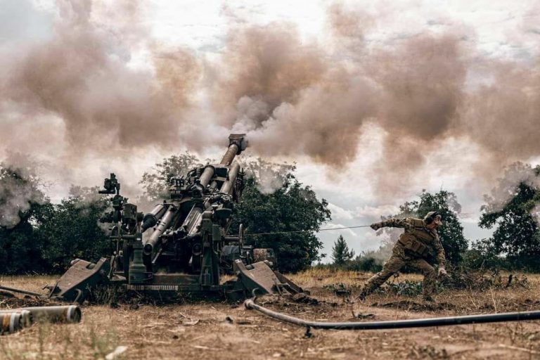 ”Goliat se clatină”, afirmă un amiral de top al NATO cu referire la războiul Rusiei în Ucraina
