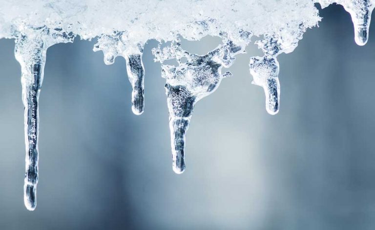 Ger siberian peste România: La Întorsura Buzăului s-au înregistrat minus 29 grade Celsius