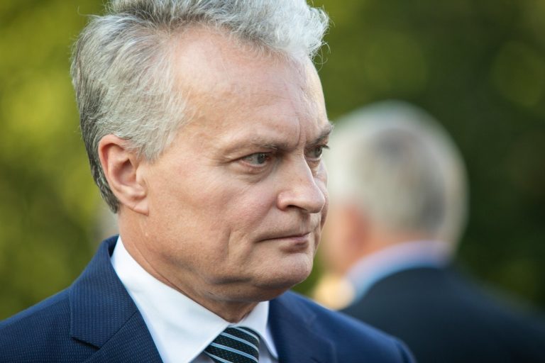 Preşedintele Lituaniei cere SUA artilerie şi elicoptere suplimentare în ţările baltice