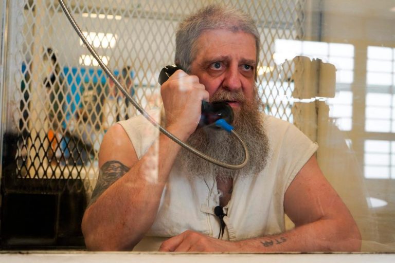 SUA | Un condamnat la moarte în urmă cu aproape 30 de ani, pentru o triplă crimă comisă în 1993, a murit în închisoare