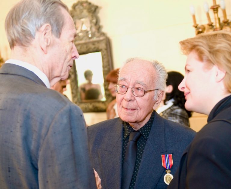 Familia Regală: Mihai Şora a fost unul dintre reperele intelectuale şi civice ale României ultimelor decenii