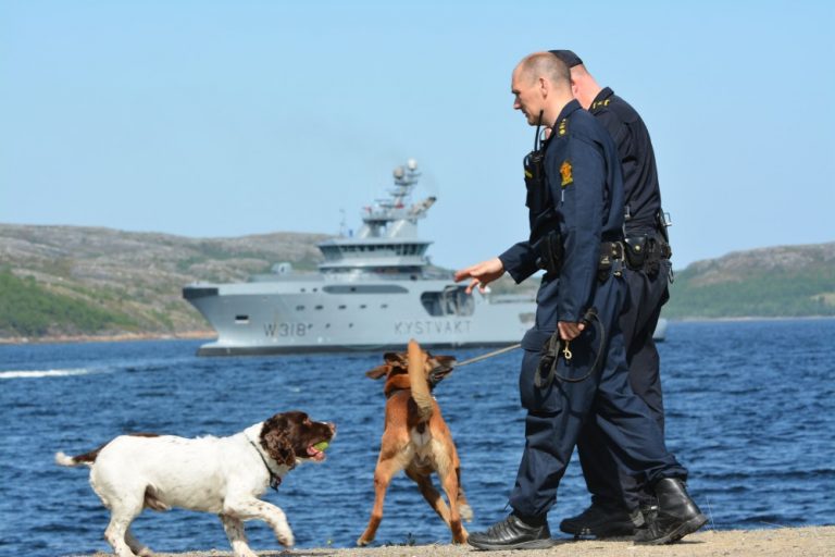 Rusia va spiona şi mai mult industria energetică a Norvegiei, avertizează serviciile de securitate ale țării