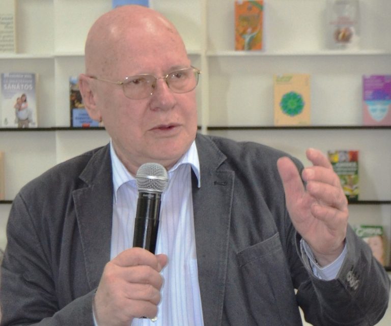 A murit Răzvan Theodorescu