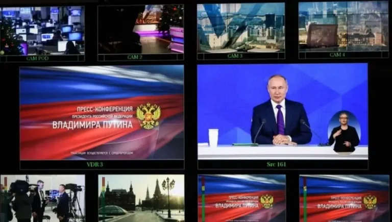 Radiouri şi televiziuni ruseşti au difuzat false alerte antiaeriene în regiunile Belgorod, Voronej, Moscova şi Sankt Petersburg şi în Crimeea, în urma unui atac cibernetic
