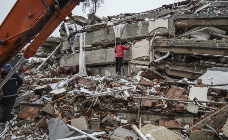 Romania sends second rescue team to Turkey