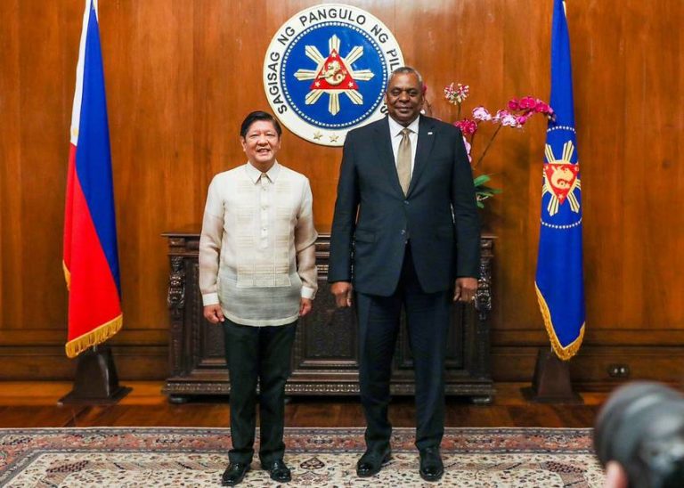 Filipine acordă SUA acces la mai multe baze militare