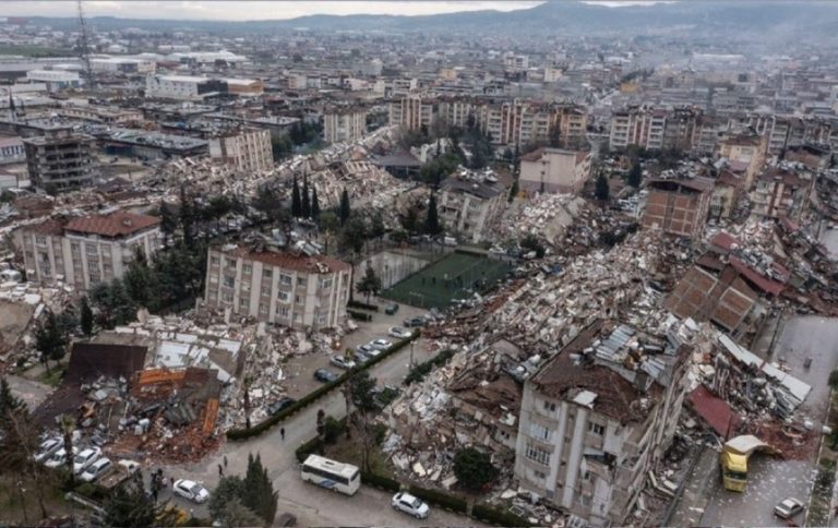 Ce a făcut să fie atât de devastator cutremurul din Turcia şi Siria