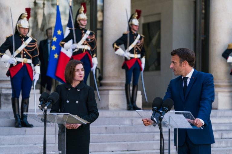 E vremea pentru o doză occidentală de șoc injectată Republicii Moldova