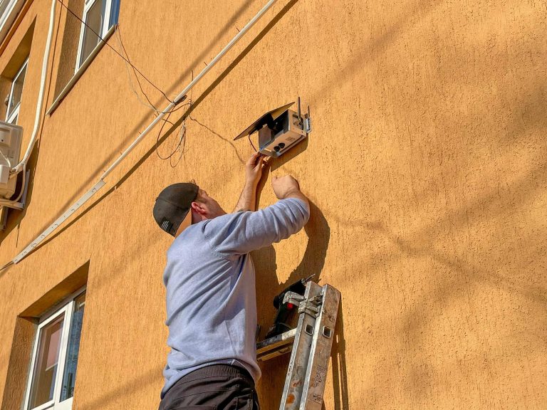 Primăria Capitalei instalează 44 de senzori pentru monitorizarea calităţii aerului