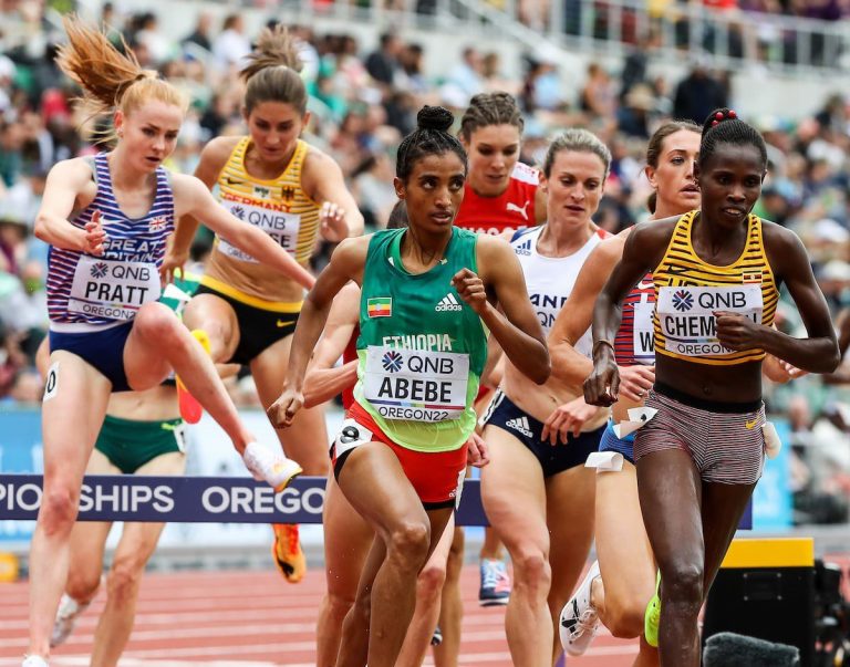 Decizie World Athletics: Fără concurenţi transsexuali în probele feminine