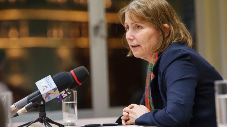 Ambasadorul SUA: Participarea semnificativă a femeilor în procesul de decizie este esenţială pentru atingerea păcii şi securităţii globale