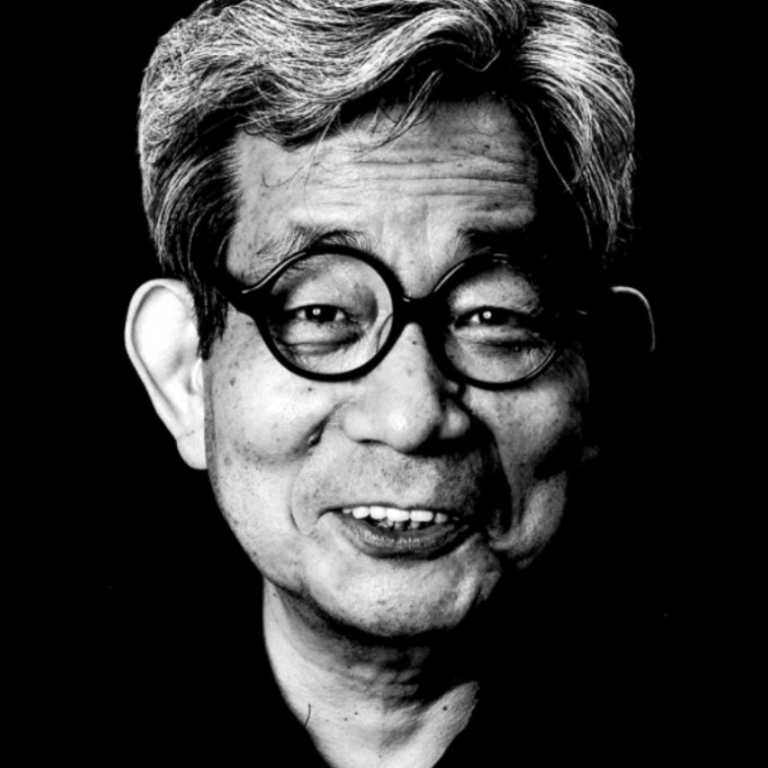 A murit Kenzaburo Oe, laureat al premiului Nobel pentru literatură