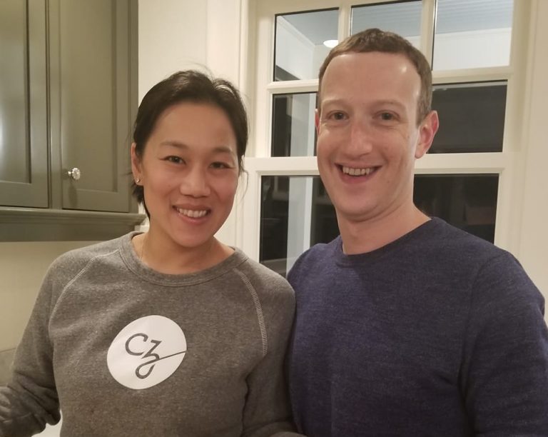 FOTO | Mark Zuckerberg, tată pentru a treia oară