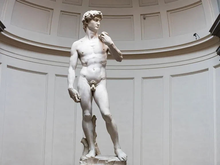 Profesoara nevoită să demisioneze în Florida din cauza sculpturii ”David”, de Michelangelo, invitată la Florenţa