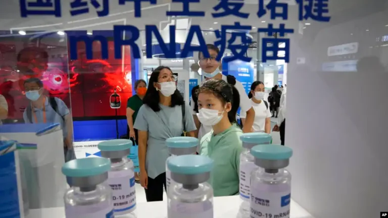 China a autorizat primul său vaccin anti-COVID-19 cu ARN mesager