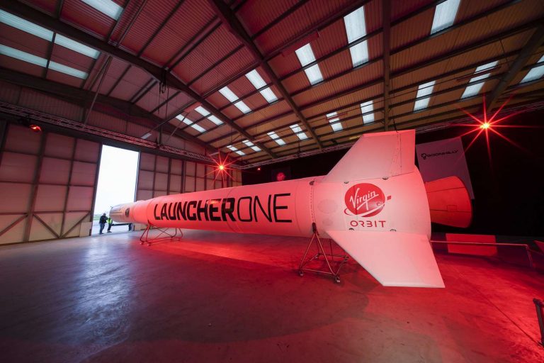 Lansatorul de sateliţi Virgin Orbit din SUA îşi suspendă activitatea. Angajaţii au intrat în şomaj tehnic