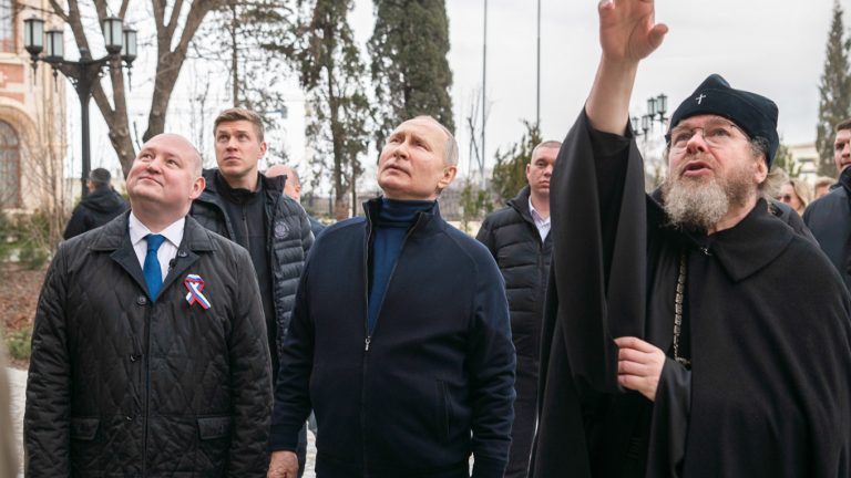 VIDEO | Vladimir Putin, în vizită în Crimeea, la nouă ani de la anexarea peninsulei ucrainene