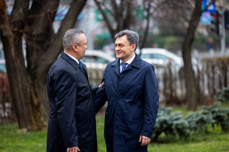 Recean: Bucureştiul ne-a ajutat enorm în depăşirea crizei energetice / Ciucă:  L-am asigurat pe omologul meu cu privire la susţinerea de neclintit a României pentru respectarea suveranităţii şi integrităţii teritoriale a Republicii Moldova