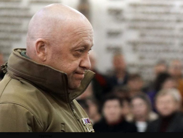 Liderul Wagner ameninţă oficiali ai Kremlinului cu o reacţie populară, acuzându-i că ar fi cerut presei ruse de stat să îl cenzureze