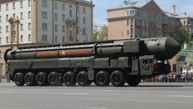 Rusia a lansat în premieră o rachetă balistică intercontinentală într-un atac asupra Ucrainei / Reacţia Kremlinului
