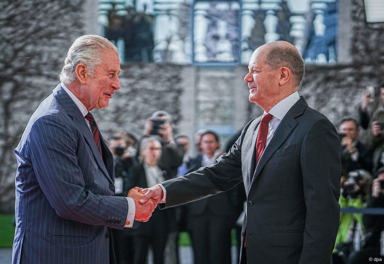 Regele Charles, discurs istoric în Bundestag: „Decizia Germaniei de a face să parvină Ucrainei o mare cantitate de ajutor militar este curajoasă, importantă şi binevenită”