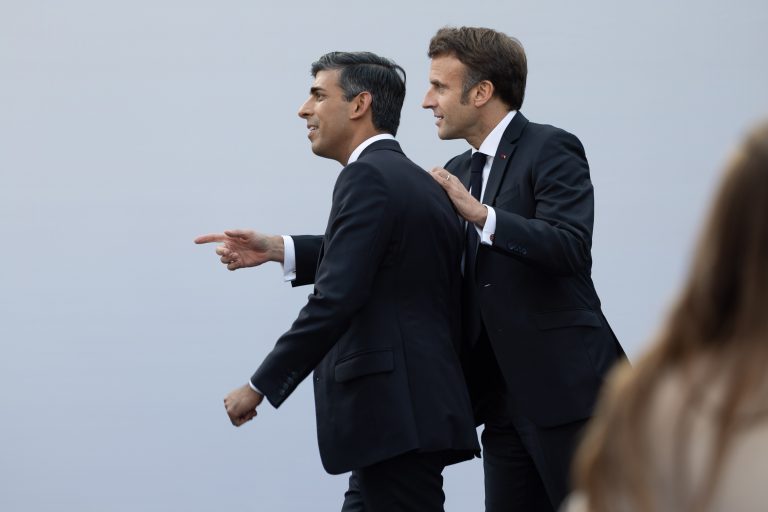 France and Britain look to mend relations after post-Brexit tensions