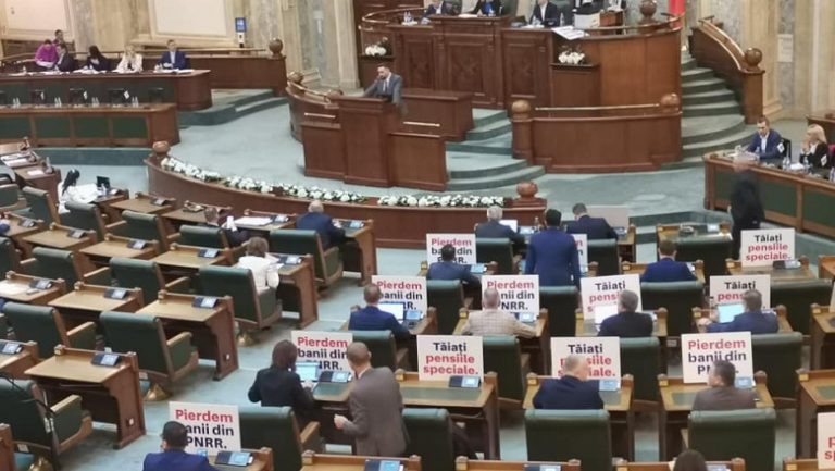 Scandal în Senat, la ședința pentru legea pensiilor speciale: „Domnul Ciucă este un pensionar de lux, va fi impozitat cu 550 de lei”