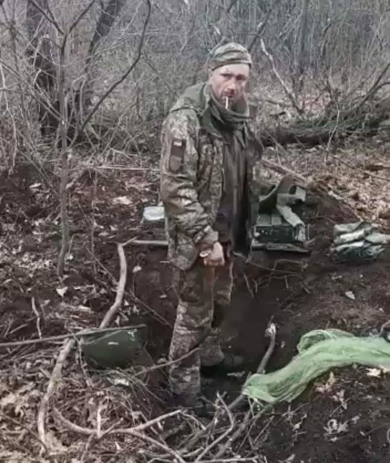 VIDEO | Cine este prizonierul ucrainean a cărui execuție a fost filmată. Identificat de mamă, fiu, colegi