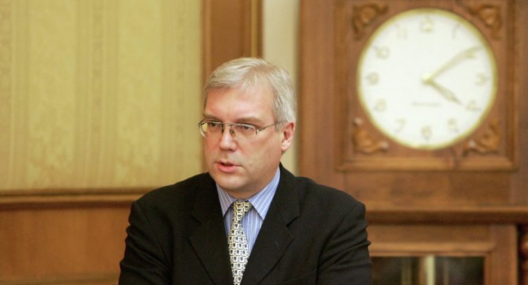 Rusia anunţă că îşi va consolida militar graniţa din vestul şi nord-vestul ţării, în condiţiile în care Finlanda aderă marţi la NATO