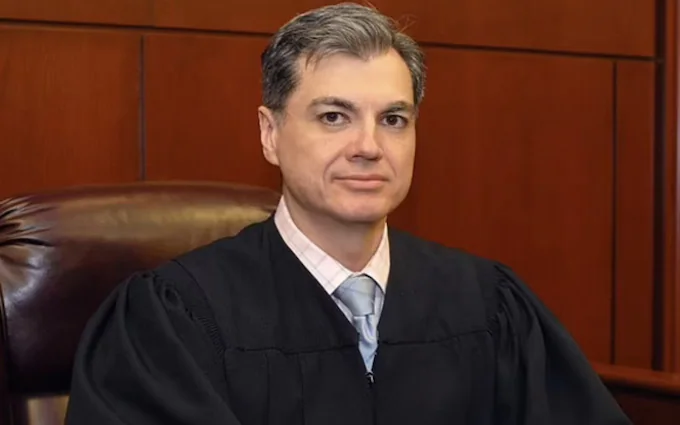 Judecătorul l-a avertizat pe Donald Trump să evite retorica de natură să inflameze spiritele. Cine este judecătorul Juan Merchan