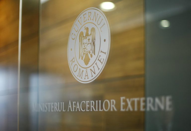 Tensiuni în Irlanda de Nord – Autorităţile române, demersuri pentru clarificarea situaţiei, sancţionarea celor vinovaţi şi protejarea cetăţenilor români
