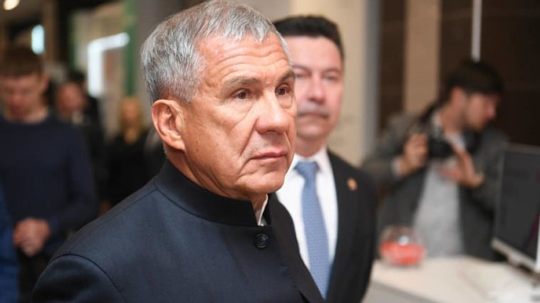 Guvernatorul republicii ruse Tatarstan, împiedicat să intre în Republica Moldova. Avionul lui ar fi survolat România, potrivit DW
