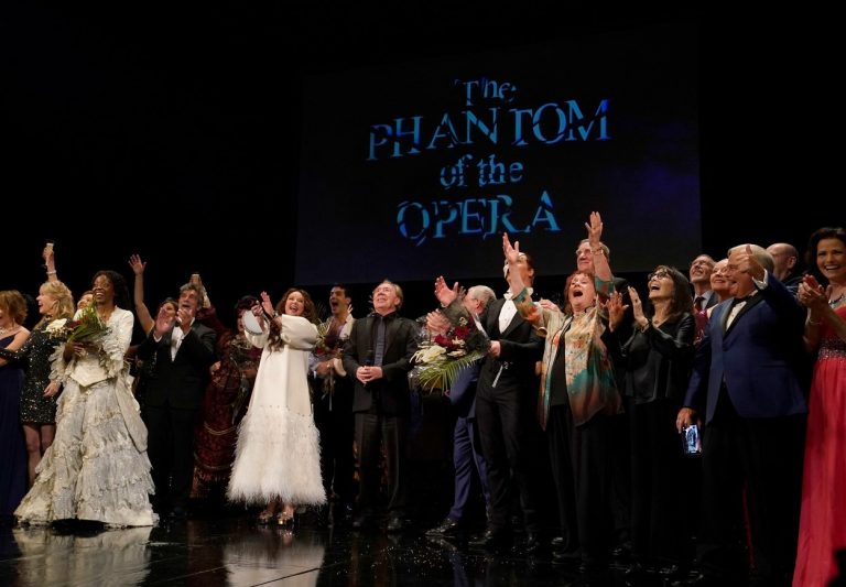 ”Fantoma de la Operă” pleacă de pe Broadway după 35 de ani