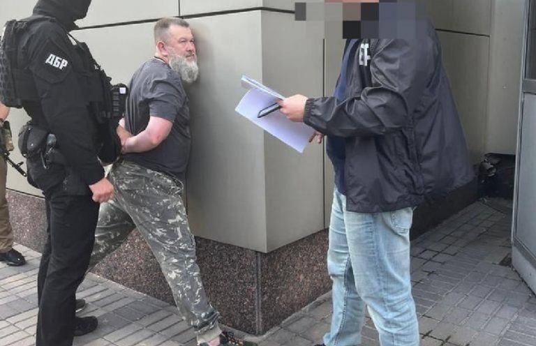 Kievul, la vânătoare de agenţi dubli de rang înalt care l-au ajutat pe Putin să invadeze