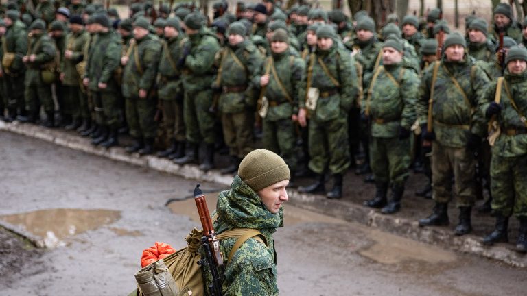 TASS: Armata rusă vrea să poată trimite rezervişti în Ucraina / Care sunt calculele din spatele noului proiect de lege
