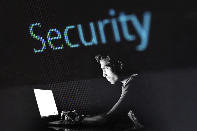 Directoratul Naţional de Securitate Cibernetică: Parola este prima linie de apărare împotriva ameninţărilor cibernetice / Creaţi parole puternice şi distincte pentru fiecare dintre conturile dumneavoastră online
